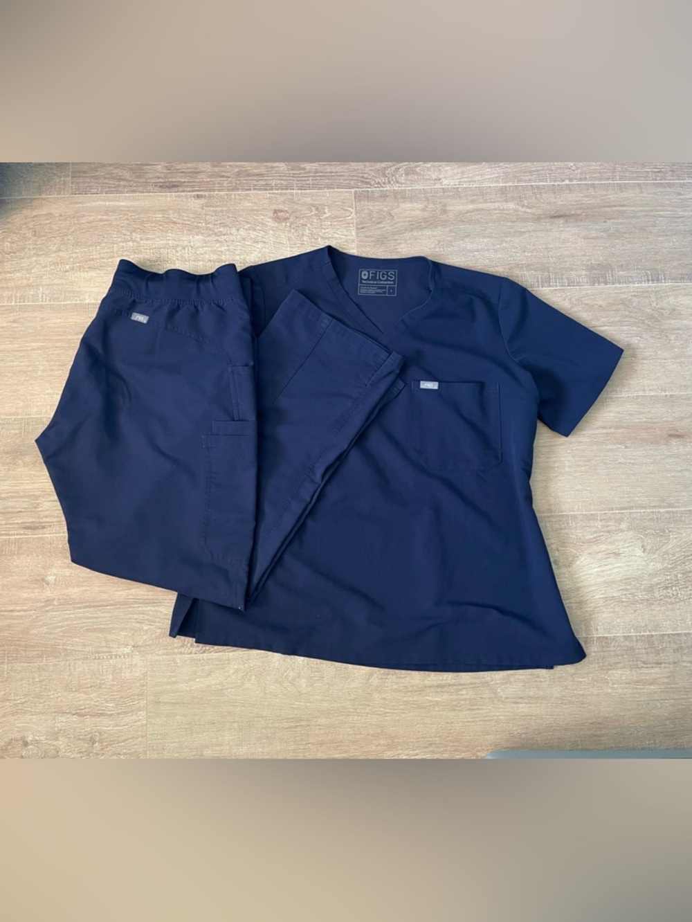 Figs Women's Navy V-Neck Scrub Top & Pants